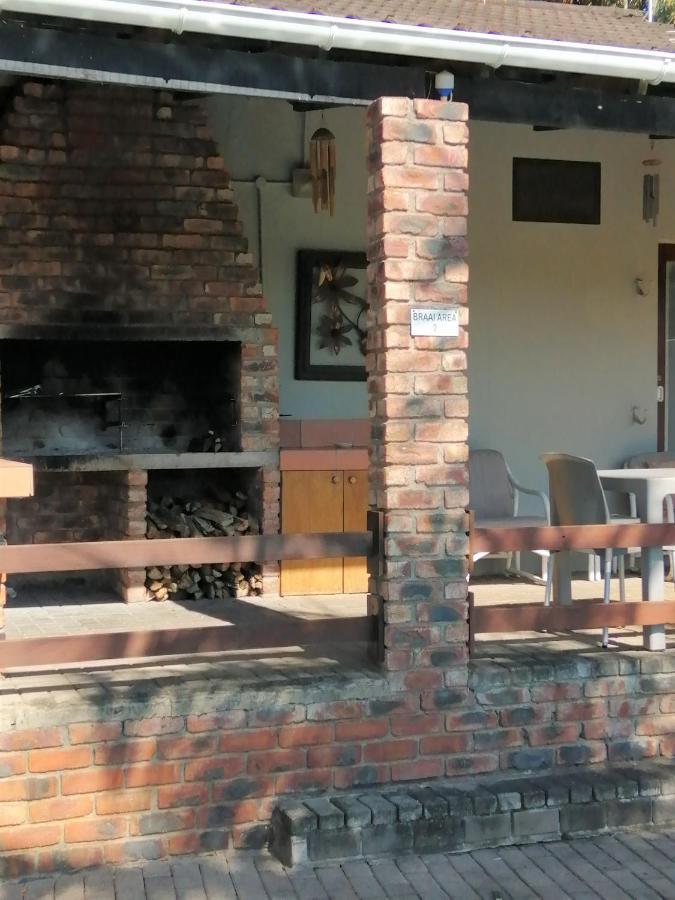 Farm View Guest House East London Exteriör bild